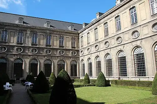 Jardin du cloître.