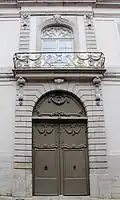 Portail de l'Hôtel du Marquis de Gages, rue d'Enghien à Mons.