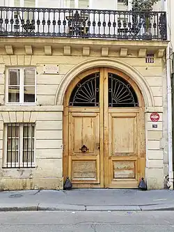 110, rue du Bac.