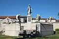 Monument de la Vierge.