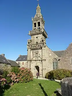 Le clocher-porche