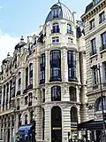 No&nbsp;121 : vue générale de l’immeuble.