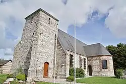 L'ancienne église Saint-Pierre-et-Saint-Clair.