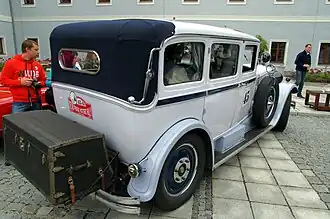 1929