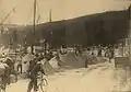 Le port de Port-Launay à la fin du XIXe&nbsp;siècle : les tas de sable sur le quai
