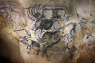 25&nbsp;: Panneau des lions (centre gauche), rhinocéros en fuite (démultiplication des cornes).
