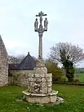 Calvaire près de la chapelle.