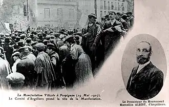 Le comité d'Argeliers prend la tête de la manifestation.