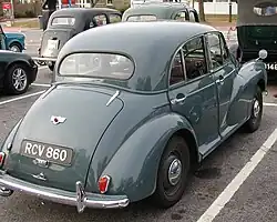 Berline Minor à quatre portes enregistrée en octobre 1953