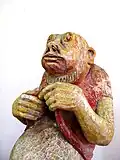 L'Artiste (vers 1970, détail), bois, 100&nbsp;cm, collection particulière non sourcée.