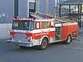 Camion de pompiers Mack en 2007.