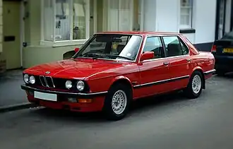 525e (1985)