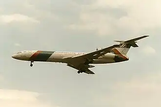 RA-85621, le Tupolev Tu-154 de Vnukovo Airlines impliqué, photographié en mai 1996 (trois mois avant l'accident).