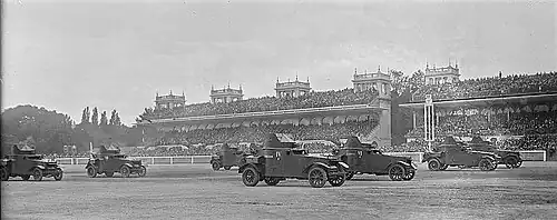 Défilé du 14 juillet 1922 à Longchamp.