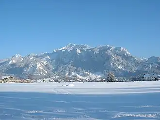 Vue du Tegelberg depuis Schwangau au nord-ouest.