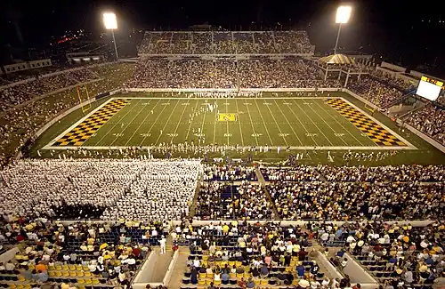 Description de l'image 2005 Stanford-Navy Game at Navy-Marine Corps Memorial Stadium.jpg.
