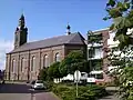 Église Saint-Servatius, construit par A. van Veggel en 1843-44, classé monument national depuis 1972.