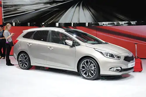 2012-03-07 Motorshow Geneva 4480