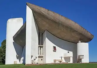 La chapelle Notre-Dame-du-Haut à Ronchamp.
