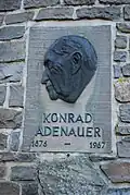Plaque à la mémoire du chancelier