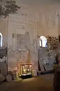 Mihrab de la mosquée (l'inscription au-dessus date de la période génoise).