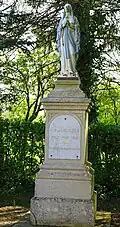 Statue de la Vierge.