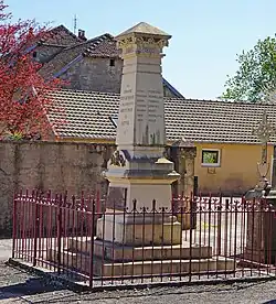 Monument aux morts.