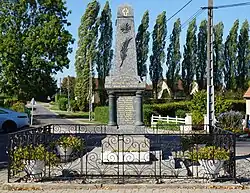 Monument aux morts.