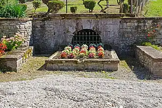 Ancienne fontaine.