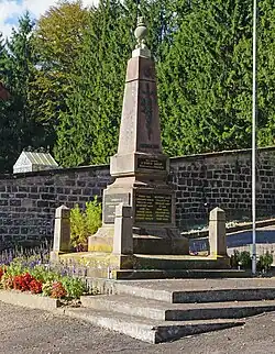 Monument aux morts.