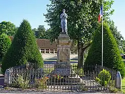 Monument aux morts.