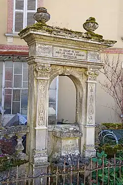 Monument d'Edmond Hezard.