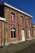 Logement de fonction et bureau.
