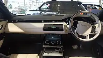 Planche de bord d'un modèle Velar.
