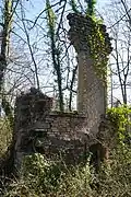 Ruines du puits Saint-Pierre.