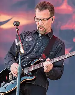 Description de l'image 2019_RiP_Godsmack_-_by_2eight_-_8SC8714_(cropped).jpg.
