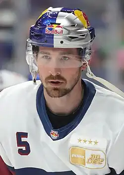 Description de l'image 2023-10-15 Eisbären Berlin gegen EHC Red Bull München (Deutsche Eishockey-Liga 2023-24) by Sandro Halank–033.jpg.