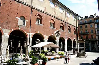 Il Broletto Nuovo ( Palazzo della Ragione),siège de la municipalité de Milan de 1251 à 1786.