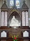 Monument commémoratif des morts de la Première Guerre mondiale dans la basilique Notre-Dame-de-Délivrance de Quintin.