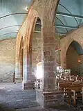 Chapelle Notre-Dame-de-Rocamadour : pilier en pierre de Logonna