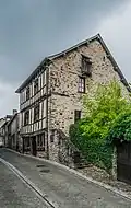 Maison à pans de bois.