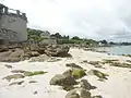 Entre le Cap Coz et Beg Meil, la plage de Kerveltrec.