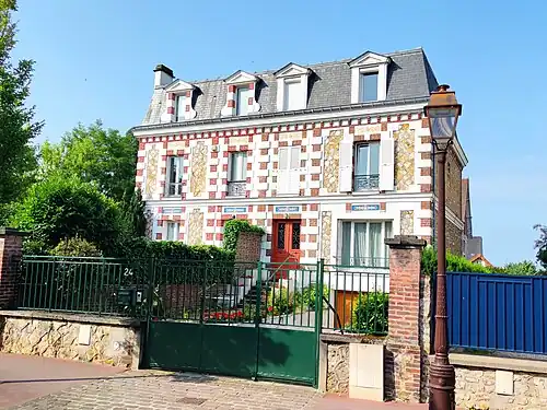 Nos&nbsp;24-26.