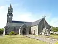 L'église Saint-Corentin de Trégornan et son calvaire.