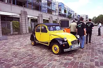 Noir / jaune Helios.
