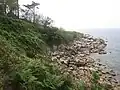 Falaises de la Pointe de Dourven (côté est) au nord de la plage de Saint-Quiriou.