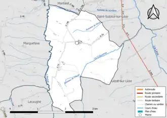 Carte en couleur présentant le réseau hydrographique de la commune