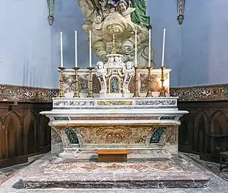 Le maître-autel
