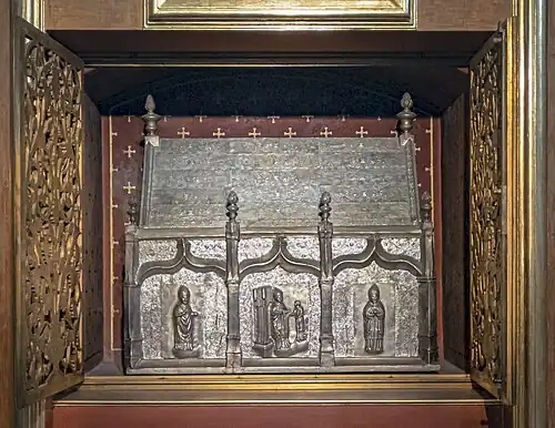 La châsse de saint Hilaire de Toulouse.