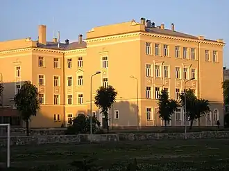 33e&nbsp;école.